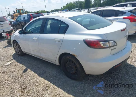 2011 Mazda Mazda3 I Sport z USA, uszkodzony, nr VIN JM1BL1UF7B1455395